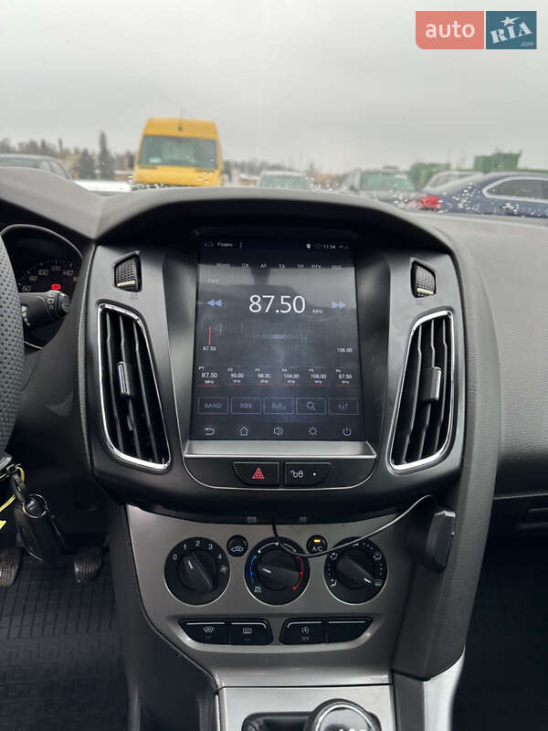 Хетчбек Ford Focus 2011 в Рівному фото 25 Хетчбек Ford Focus 2011 в Рівному