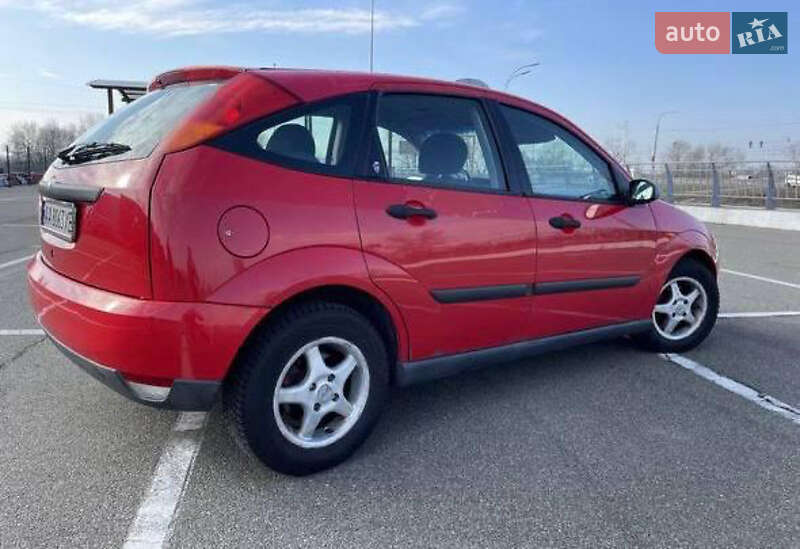 Хэтчбек Ford Focus 1999 в Киеве