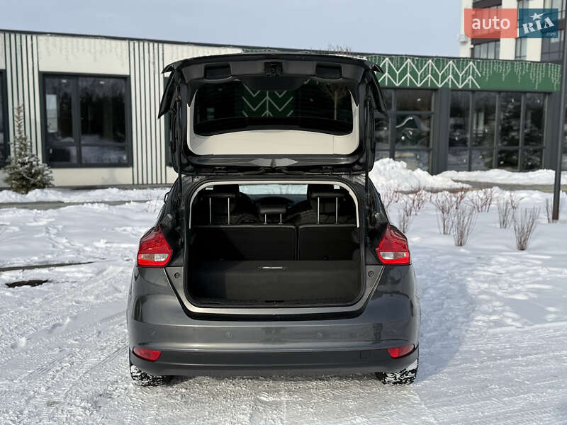 Хэтчбек Ford Focus 2017 в Городке