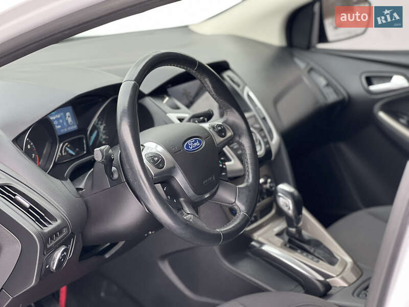 Хетчбек Ford Focus 2012 в Львові фото 11 Хетчбек Ford Focus 2012 в Львові