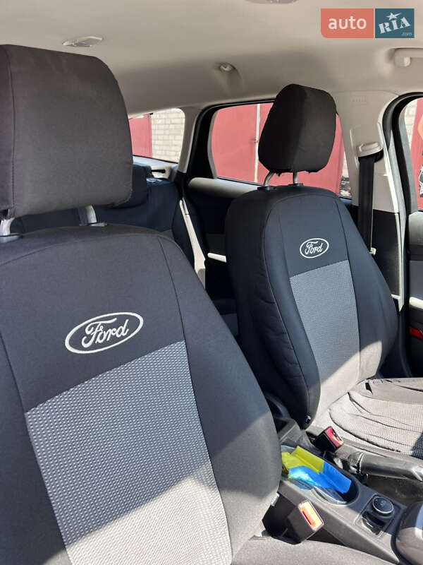 Универсал Ford Focus 2013 в Луцке фото 12 Универсал Ford Focus 2013 в Луцке