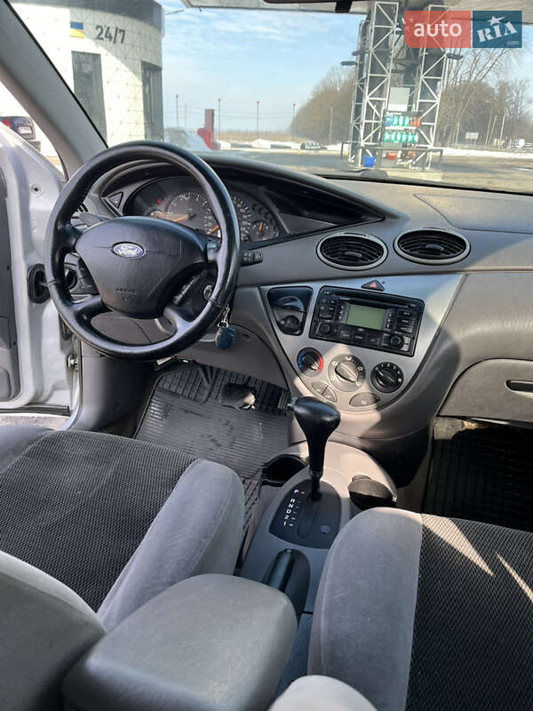 Хэтчбек Ford Focus 2002 в Стрые фото 6 Хэтчбек Ford Focus 2002 в Стрые