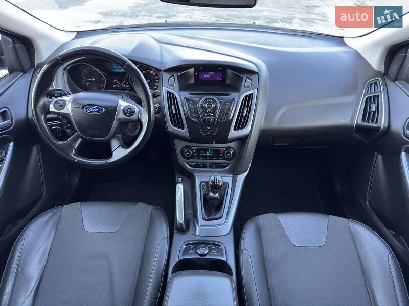 Хетчбек Ford Focus 2012 в Стрию фото 108 Хетчбек Ford Focus 2012 в Стрию