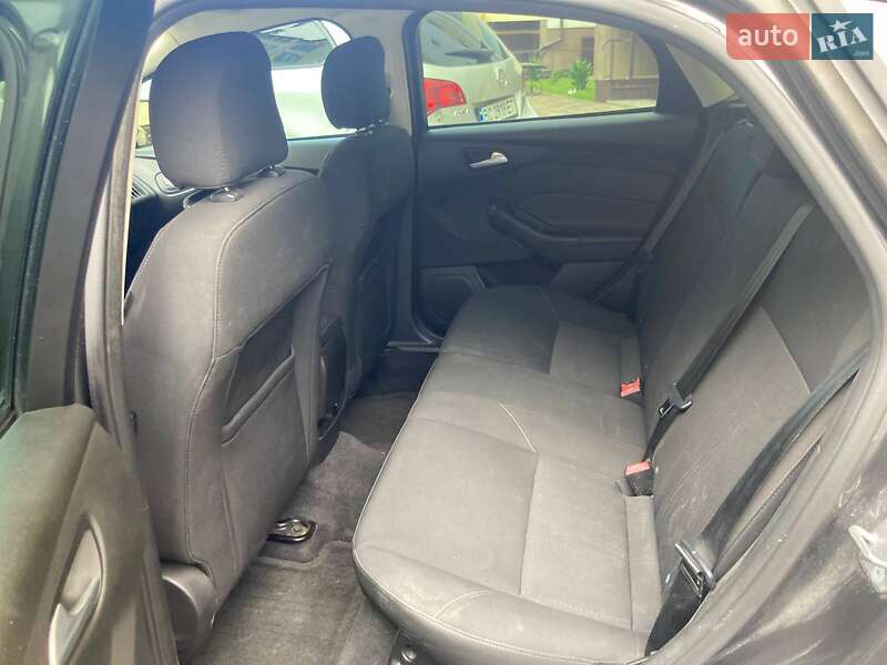 Хэтчбек Ford Focus 2015 в Стрые