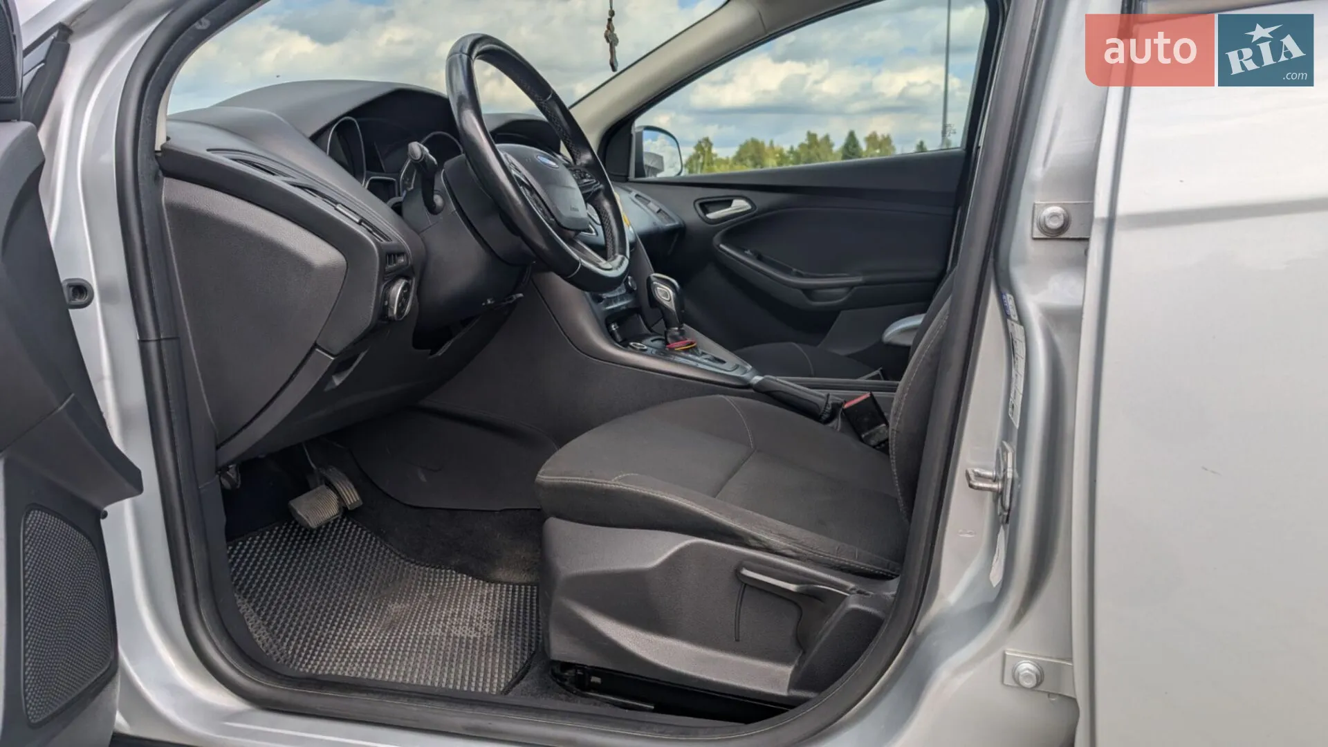 2017 Ford Focus - мініатюра 23