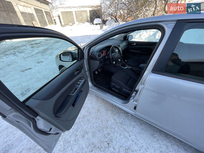 Хэтчбек Ford Focus 2008 в Тернополе