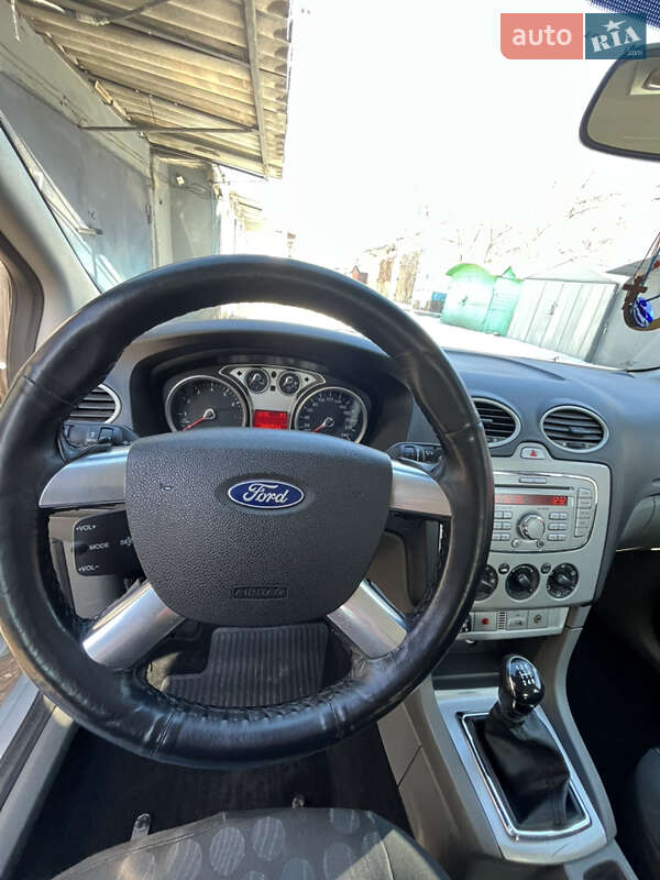 Хэтчбек Ford Focus 2008 в Кривом Роге