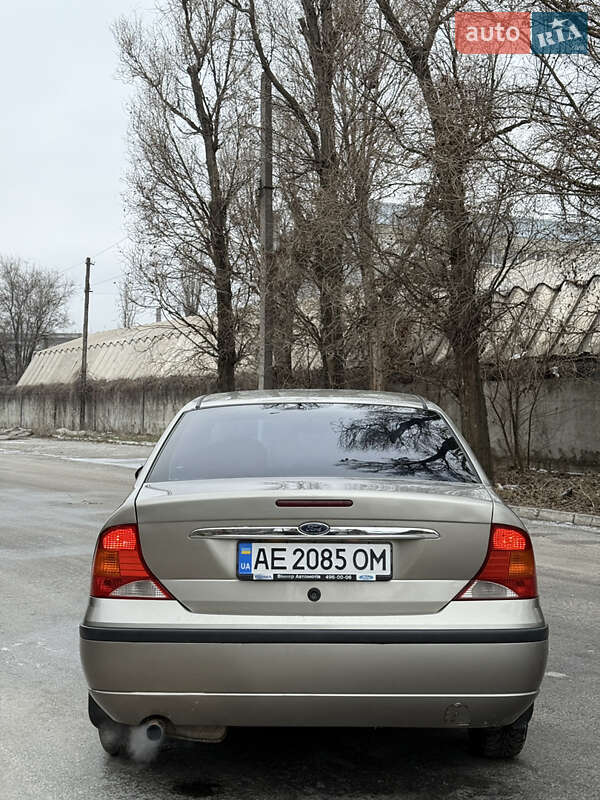 Седан Ford Focus 2003 в Дніпрі