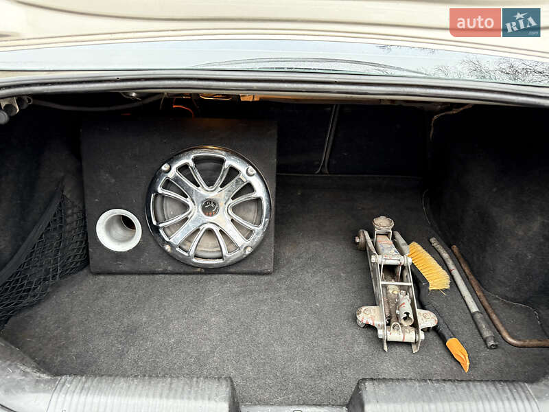 Седан Ford Focus 2003 в Дніпрі