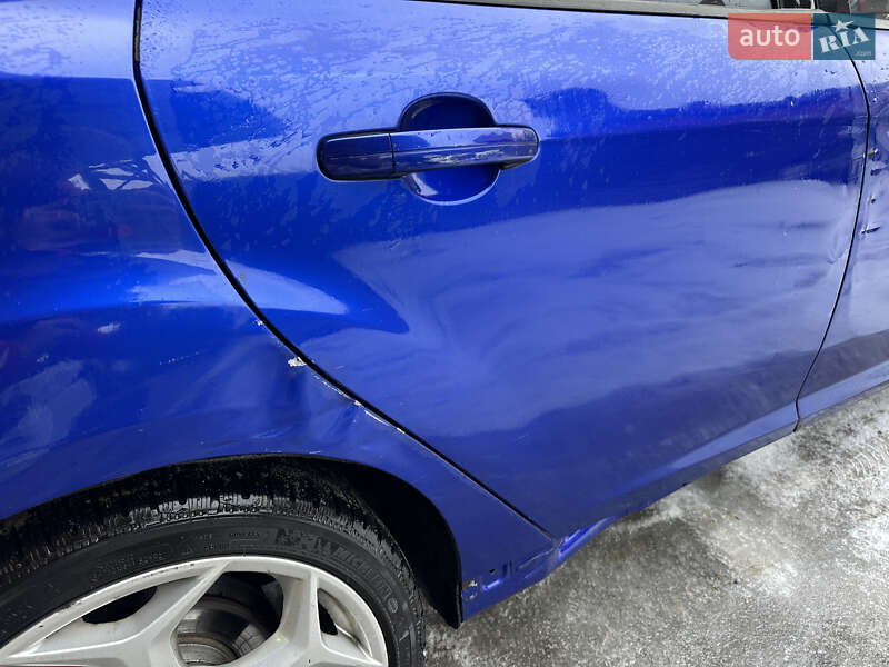 Хэтчбек Ford Focus 2013 в Киеве