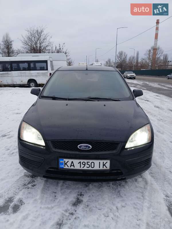 Хэтчбек Ford Focus 2007 в Киеве