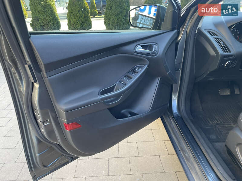 Седан Ford Focus 2017 в Ужгороде