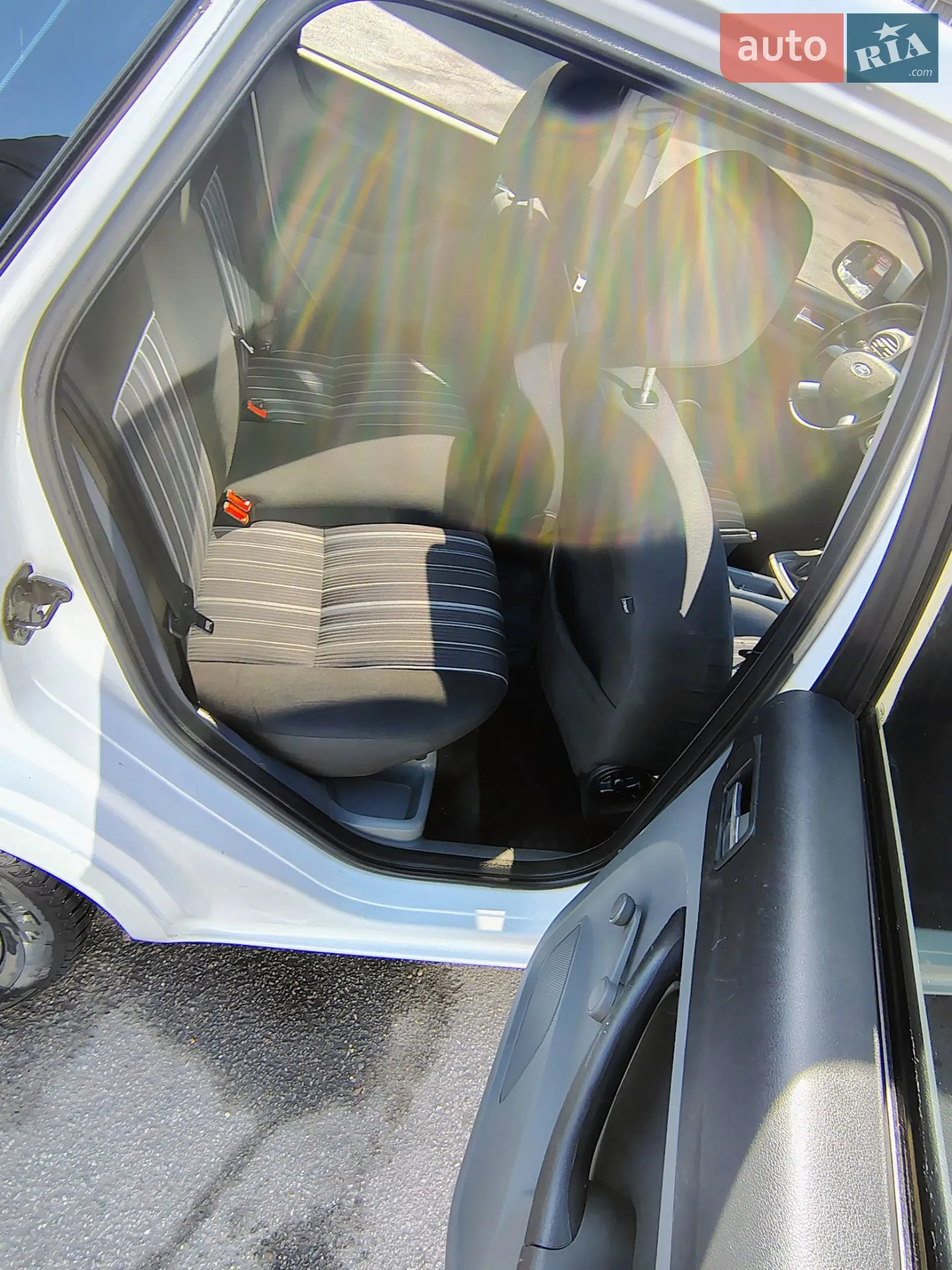 2010 Ford Focus - мініатюра 16