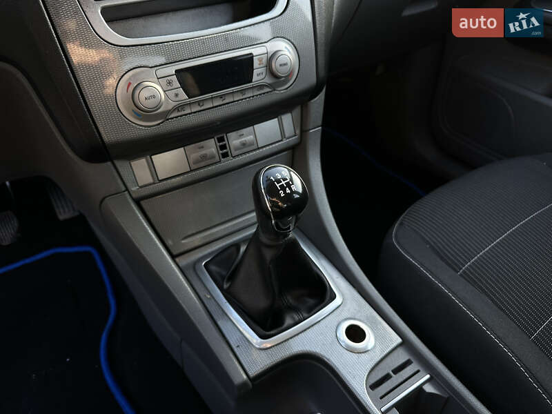 Хетчбек Ford Focus 2009 в Вінниці фото 30 Хетчбек Ford Focus 2009 в Вінниці