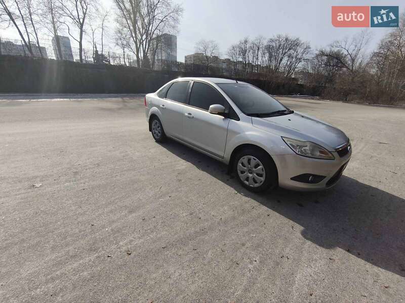 Седан Ford Focus 2010 в Днепре