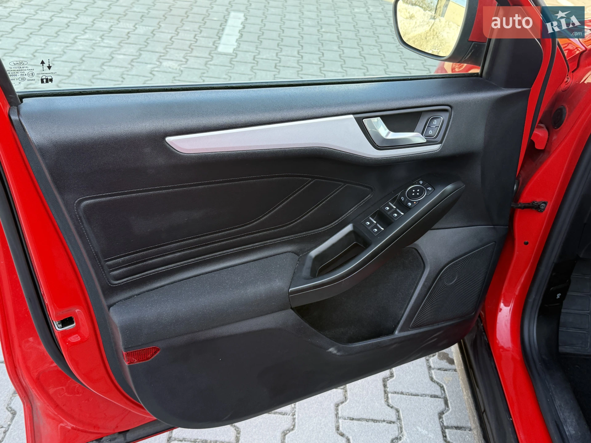 2019 Ford Focus - мініатюра 16