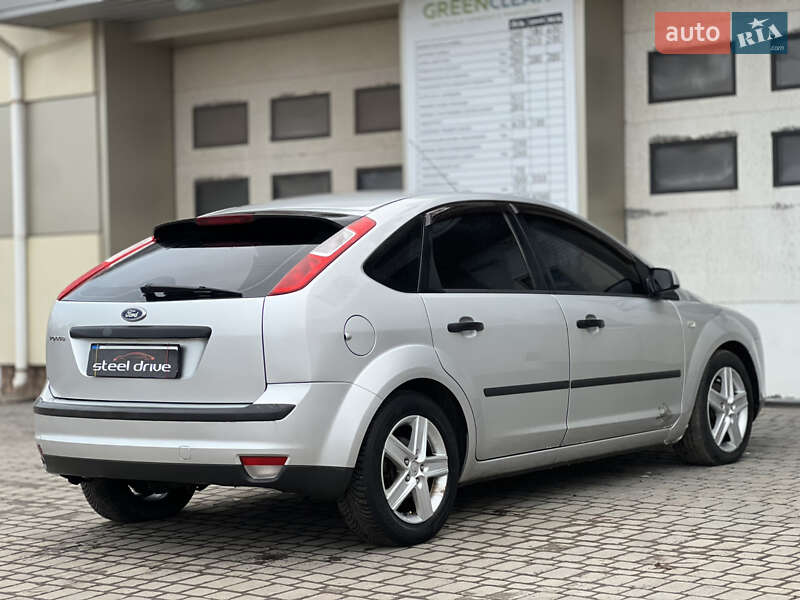 Хэтчбек Ford Focus 2006 в Николаеве
