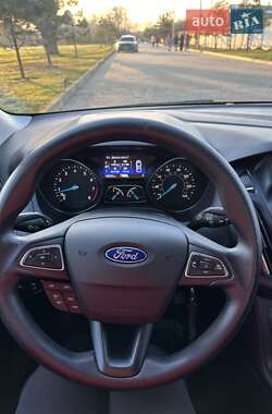 Седан Ford Focus 2016 в Измаиле