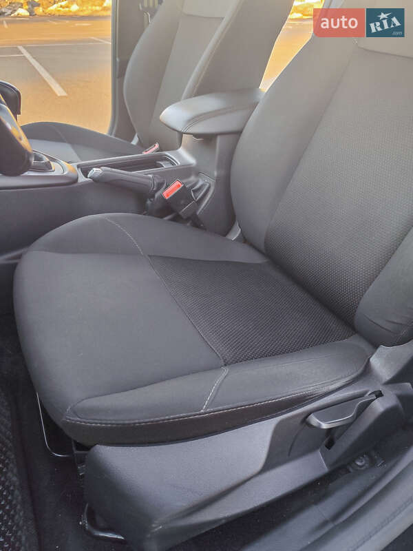 Универсал Ford Focus 2017 в Житомире