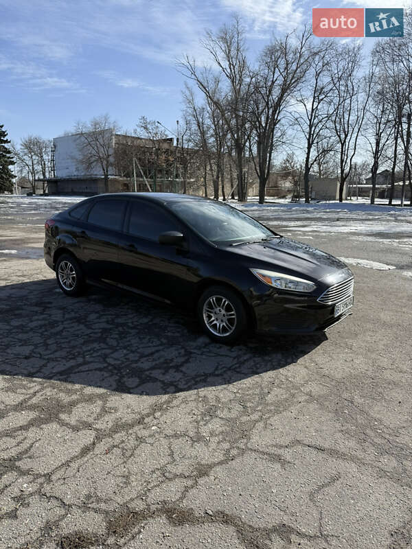 Седан Ford Focus 2016 в Лозовій