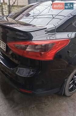 Седан Ford Focus 2014 в Новомосковске