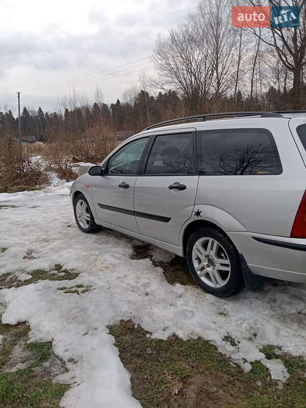 Универсал Ford Focus 2003 в Черновцах