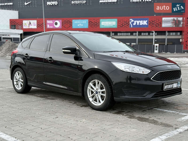 Хэтчбек Ford Focus 2016 в Киеве
