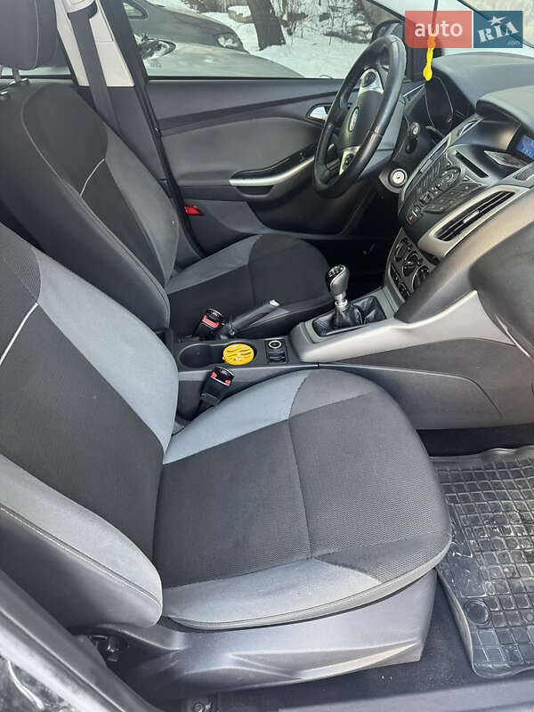 Хэтчбек Ford Focus 2012 в Шептицькому