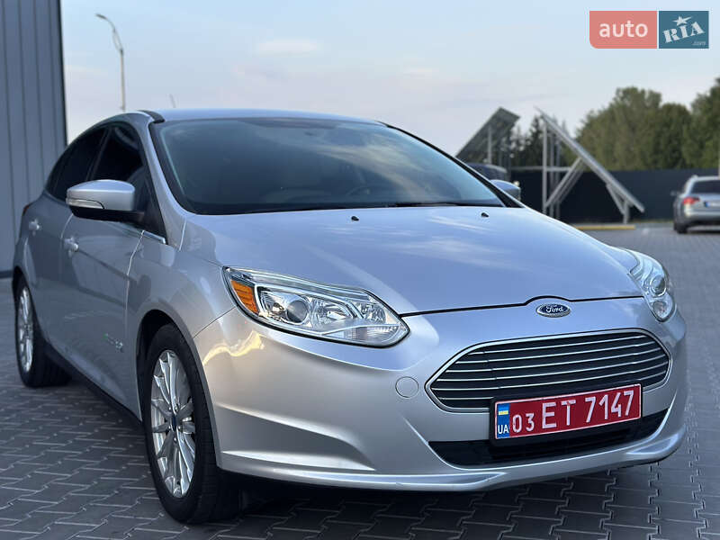 Хетчбек Ford Focus 2014 в Володимирі