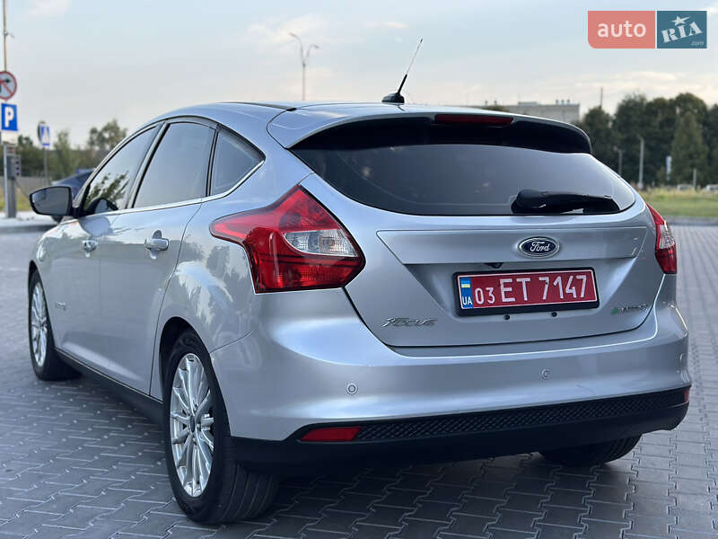 Хетчбек Ford Focus 2014 в Володимирі