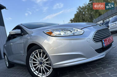 Хэтчбек Ford Focus 2014 в Владимире