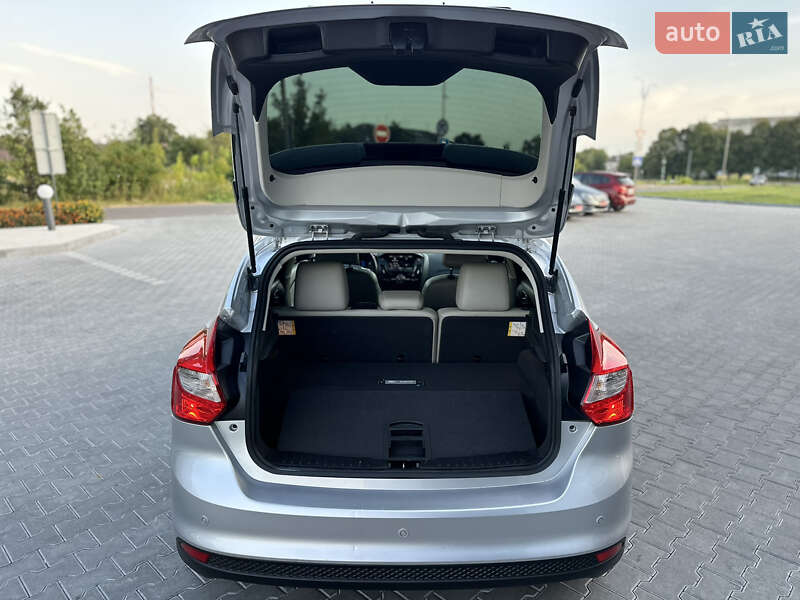 Хетчбек Ford Focus 2014 в Володимирі