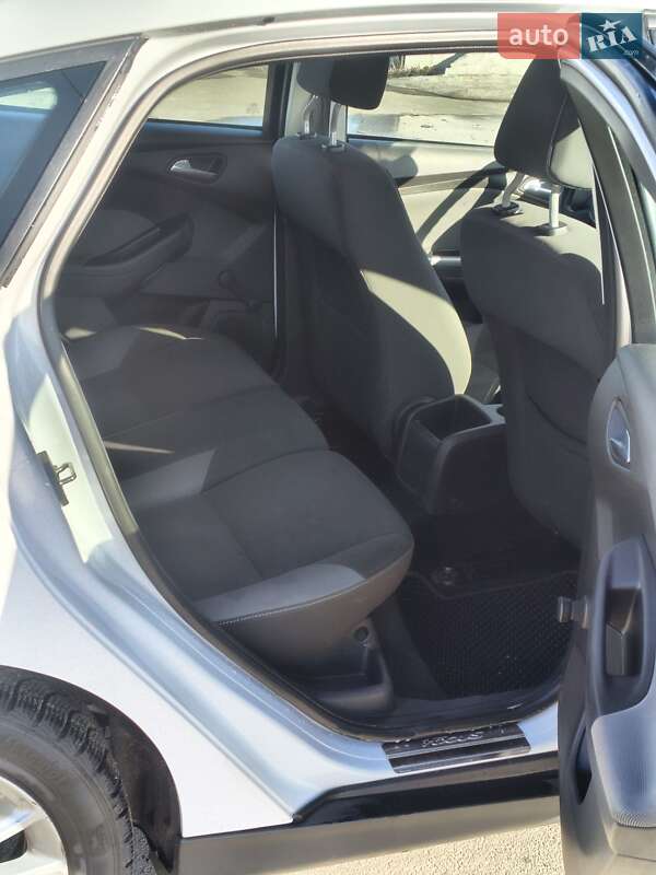 Хэтчбек Ford Focus 2013 в Киеве