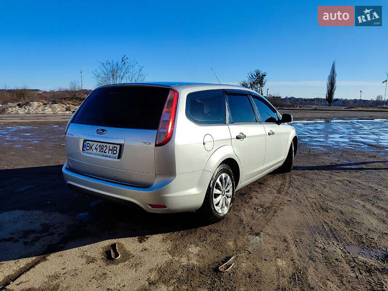 Універсал Ford Focus 2009 в Шумську