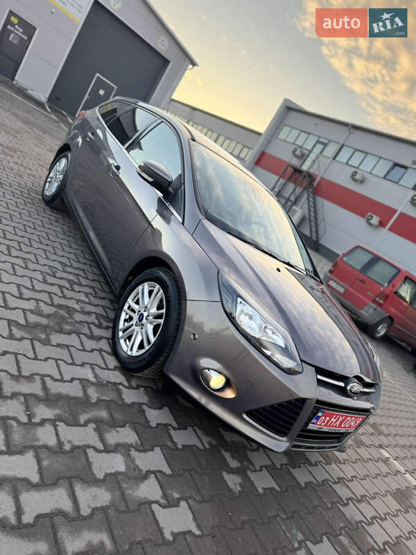 Универсал Ford Focus 2012 в Нововолынске