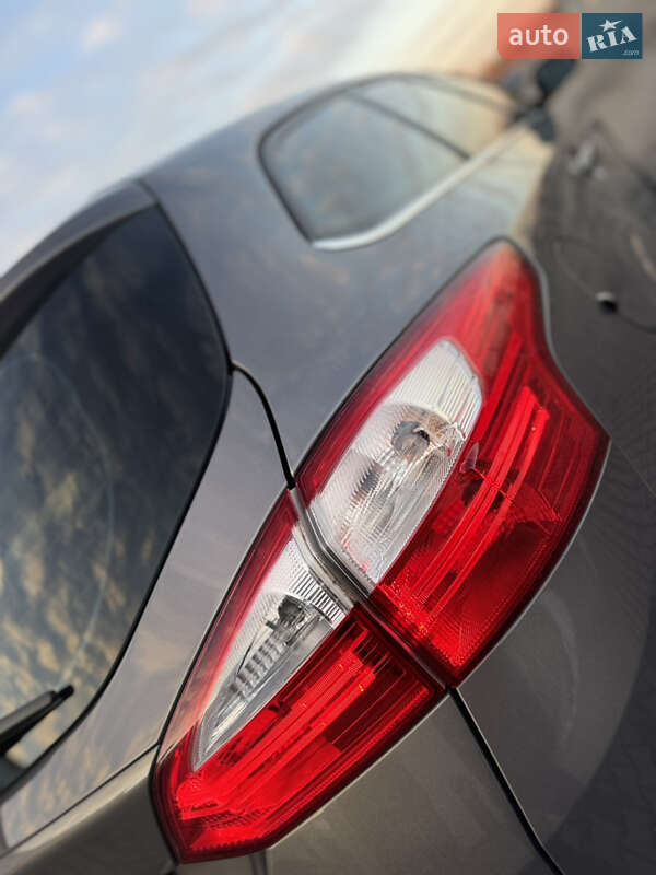 Универсал Ford Focus 2012 в Нововолынске