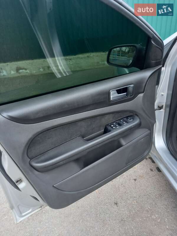 Хэтчбек Ford Focus 2007 в Измаиле фото 20 Хэтчбек Ford Focus 2007 в Измаиле