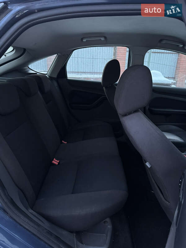 Хэтчбек Ford Focus 2005 в Львове