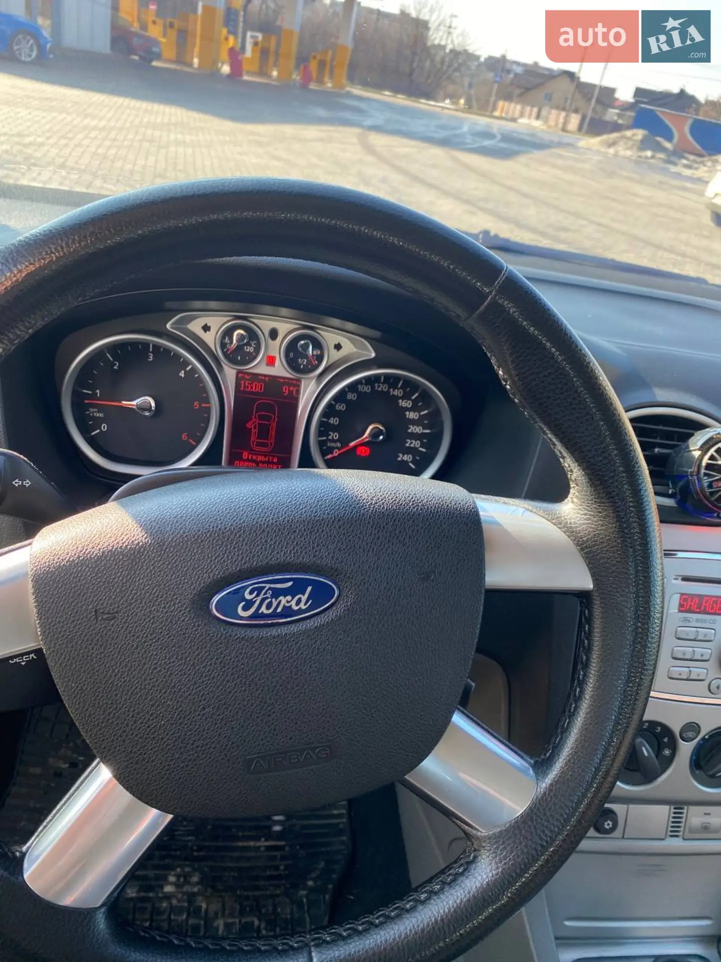 2010 Ford Focus - мініатюра 6