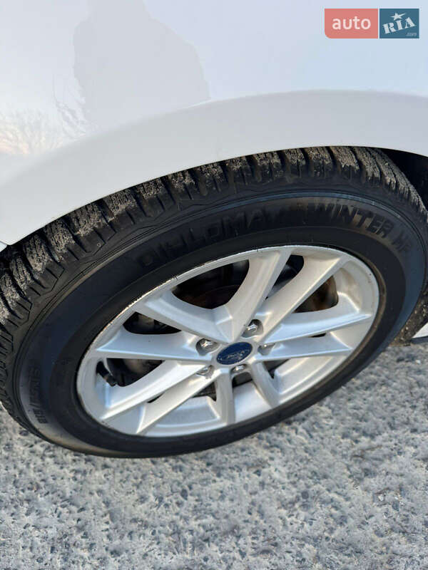 Хетчбек Ford Focus 2017 в Львові фото 7 Хетчбек Ford Focus 2017 в Львові