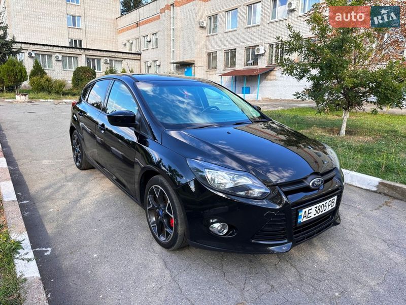 Хэтчбек Ford Focus 2012 в Запорожье