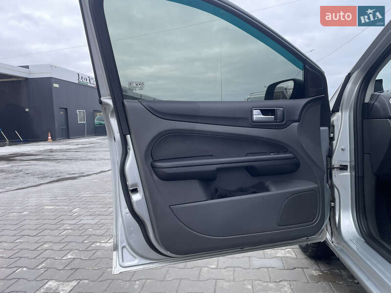 Седан Ford Focus 2007 в Полтаве