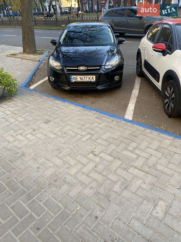 Седан Ford Focus 2011 в Кам'янському