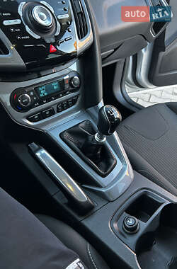 Седан Ford Focus 2011 в Луцке