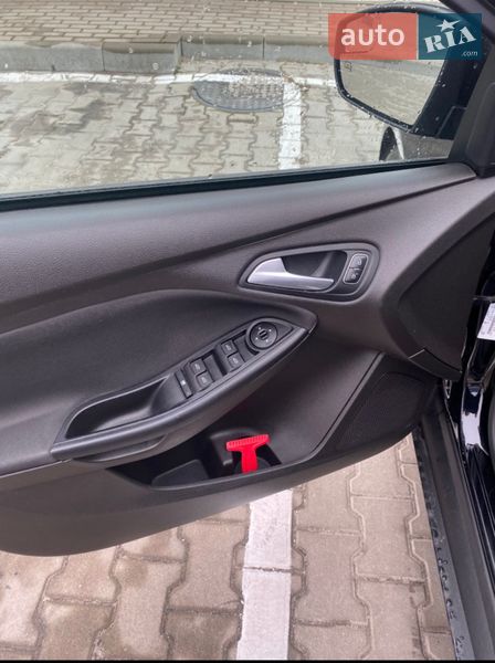 Седан Ford Focus 2016 в Крюківщині