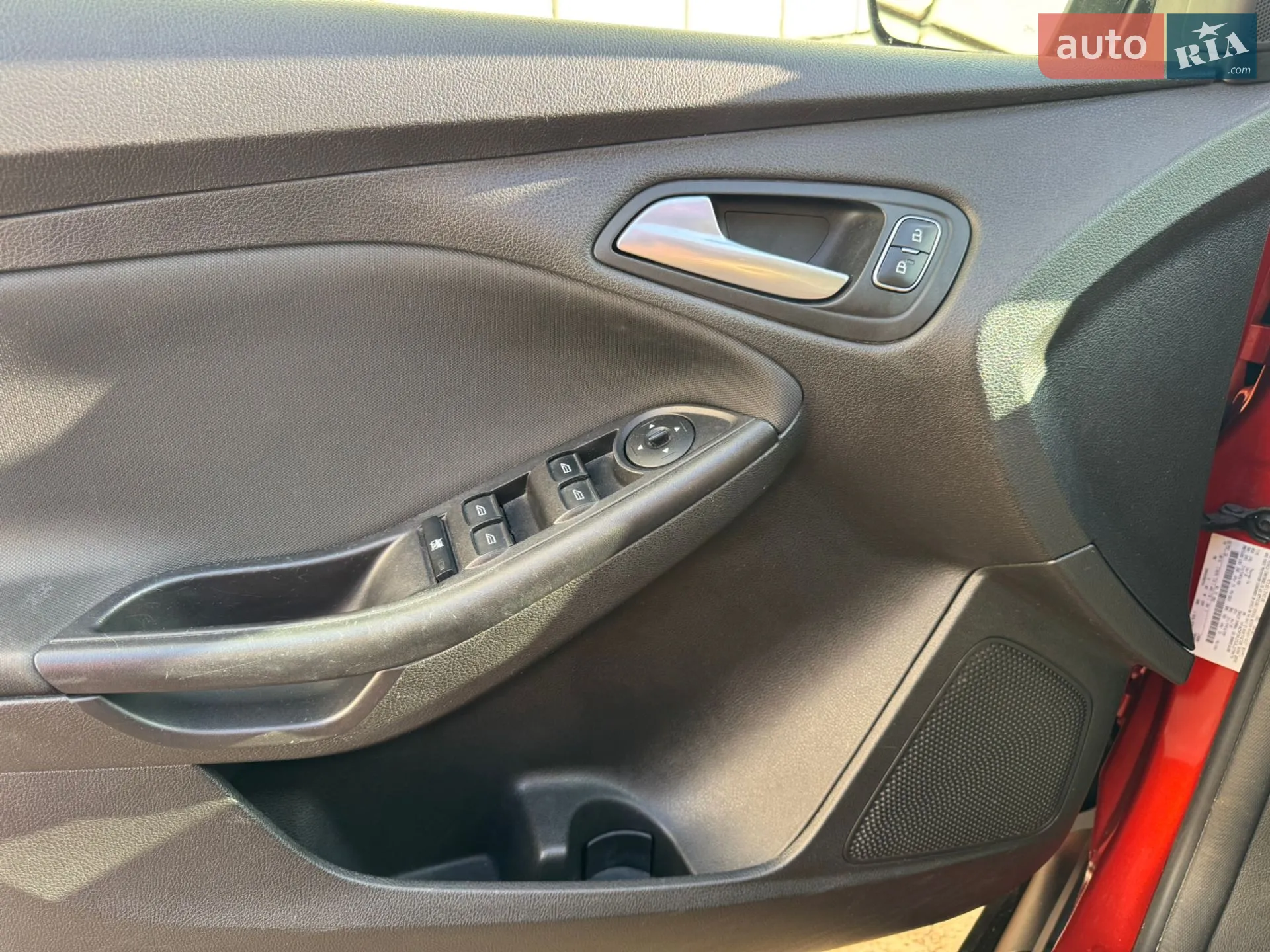 2018 Ford Focus - мініатюра 16