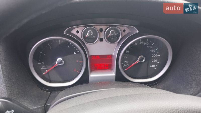 Хэтчбек Ford Focus 2010 в Горишних Плавнях