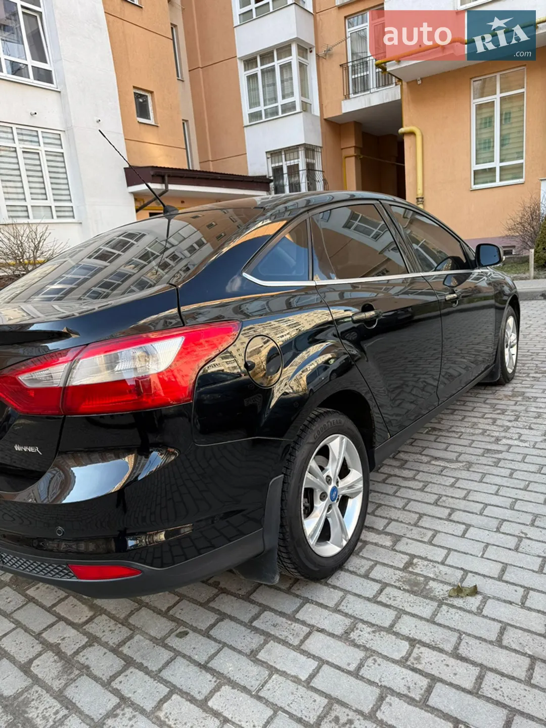 2011 Ford Focus - мініатюра 2