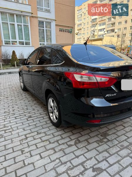 Седан Ford Focus 2011 в Львове