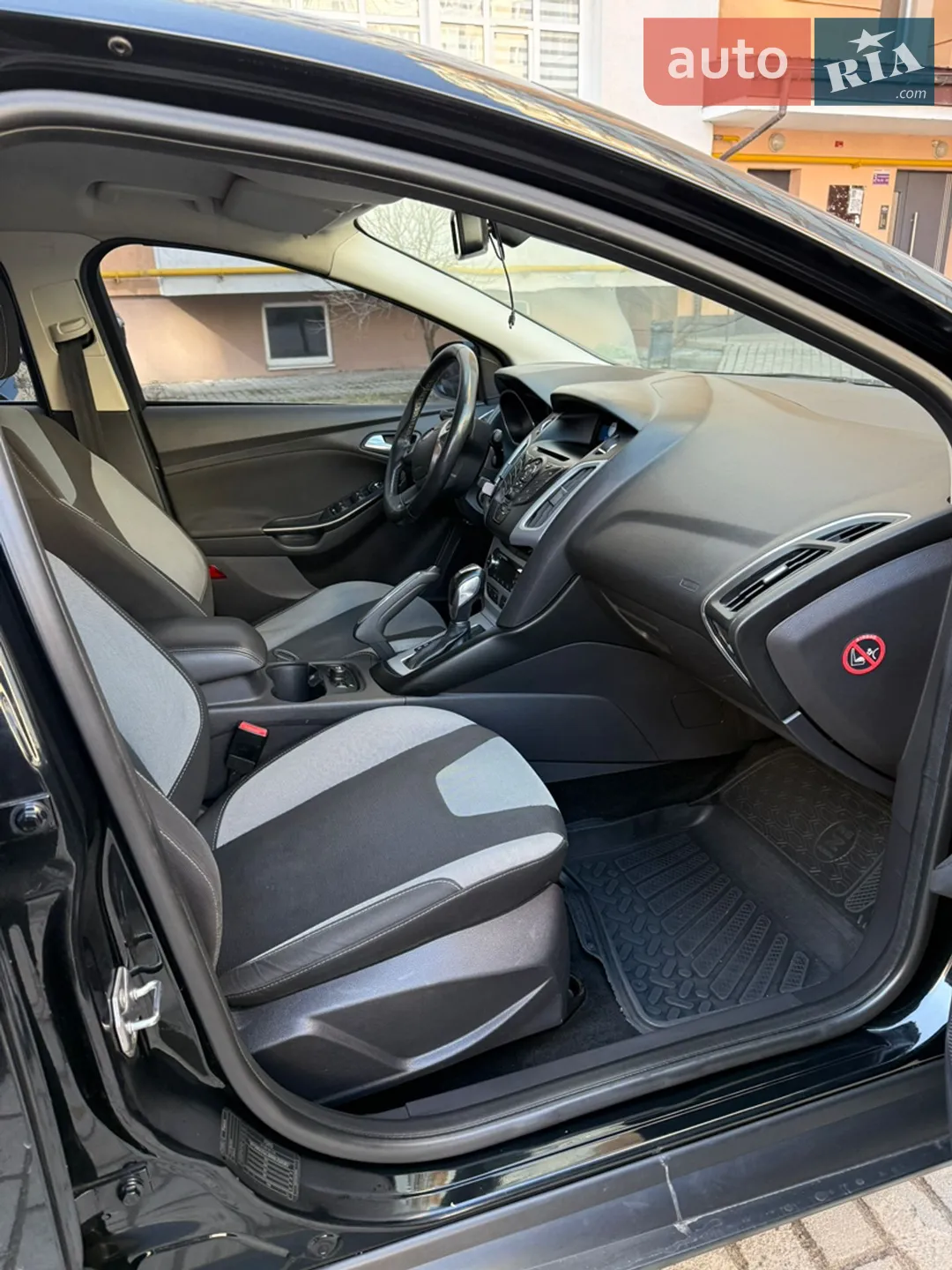 2011 Ford Focus - мініатюра 10